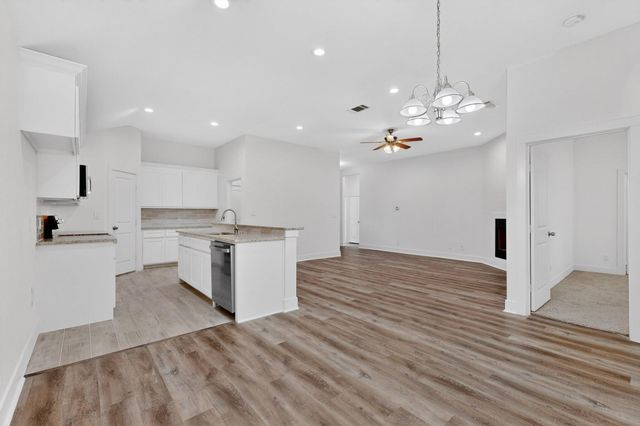 3407 Pickett St — Orig Town Of Greenville