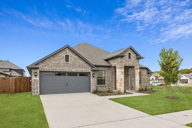 649 Red Maple Rd — Oaks of North Grove