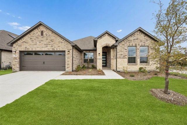 685 Red Maple Rd — Oaks of North Grove