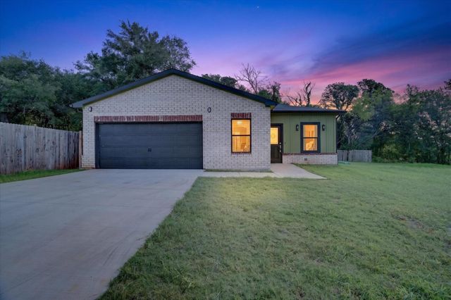 3202 Lowland Dr — Arrowhead Shores Sec B