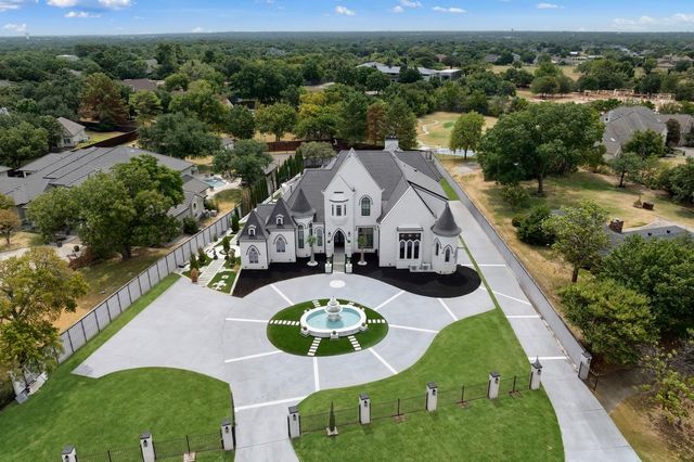 361 S White Chapel Blvd — Aubrey Estates Add