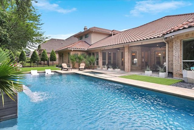 516 Cascade Springs Dr — Winding Creek Add
