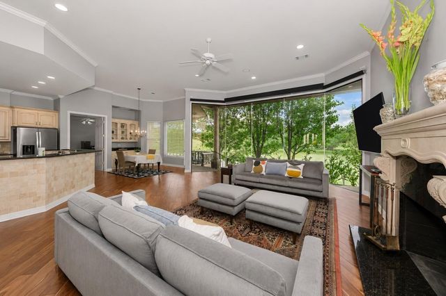 5974 River Bend Dr — Bellaire Country Place Add