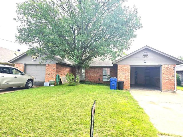 1007 Mitchell Ln — Gardens