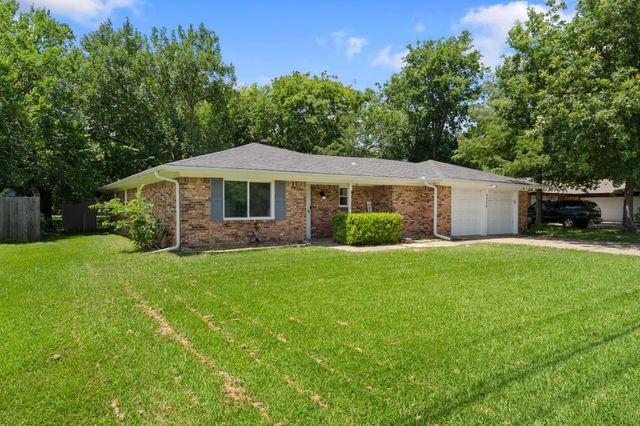 6204 Sayle St — Smith Resub