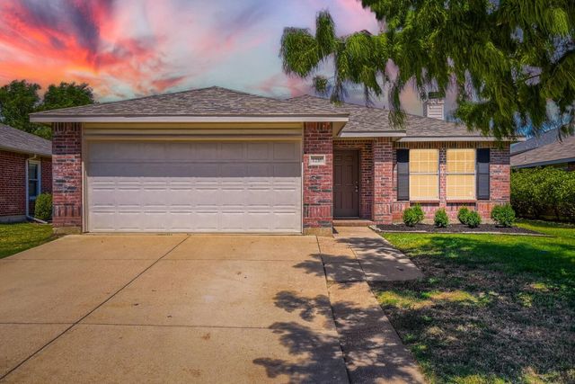 1216 Haley Ln — Jm Wells Add
