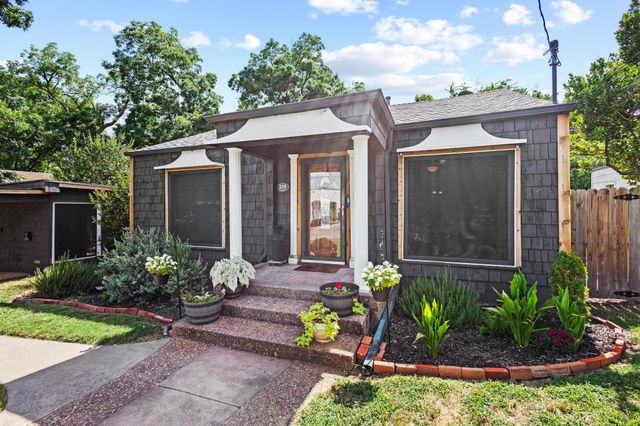 110 S Binkley St — Grays G Y 2nd Add