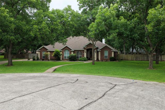 8803 Hampton South Ct — The Retreat Sec One