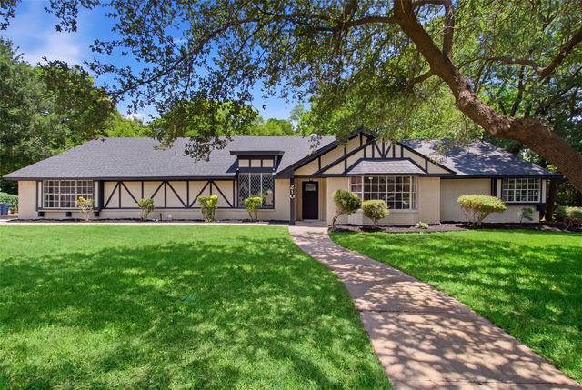 210 Squirebrook Dr — Meadow Brook Estates