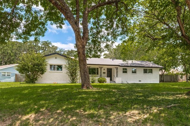 1112 Karla Dr — Shady Oaks