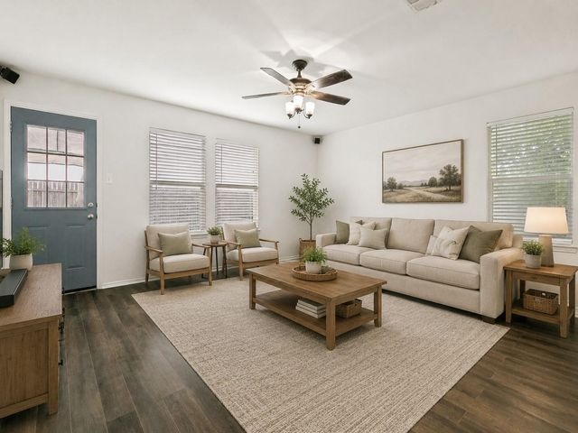 1221 Krista Dr — Wakefield Heights Ph 01