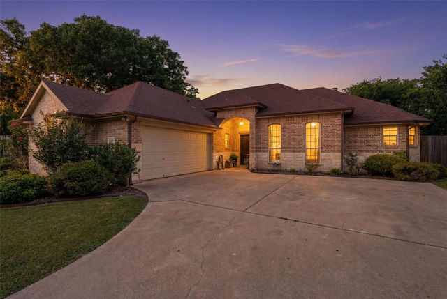 4406 Two Creek Ct — Timber Cove
