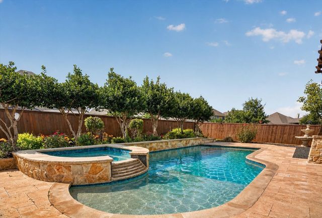 6627 Dolan Falls Dr — Canyon Falls