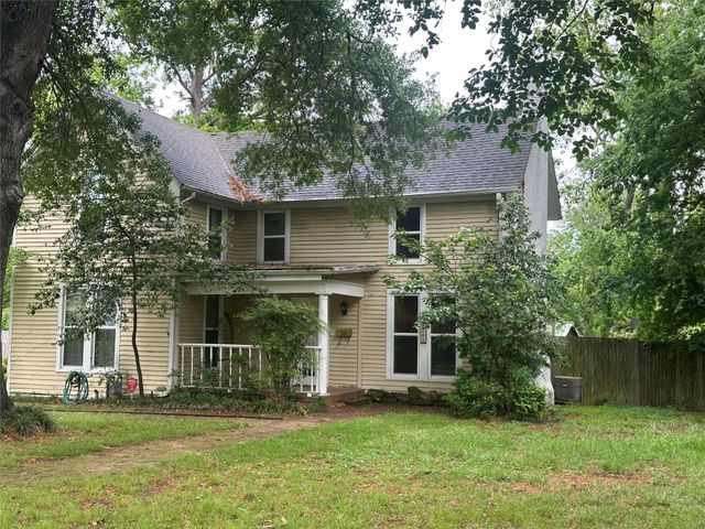 504 1st St — S3720