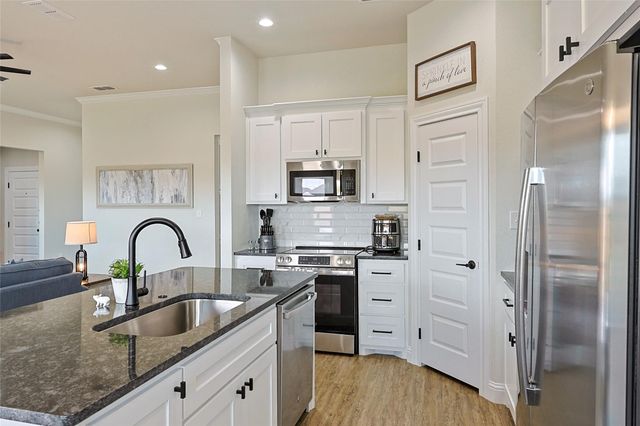 7618 Hudson Way — Carriage Hills