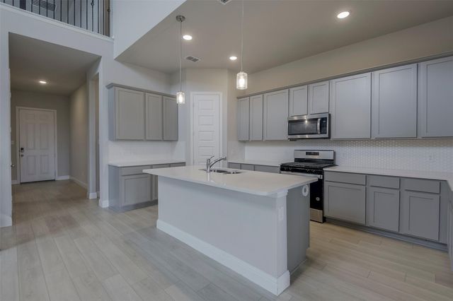 424 Burrow Dr — Sheppards Place Ph 2