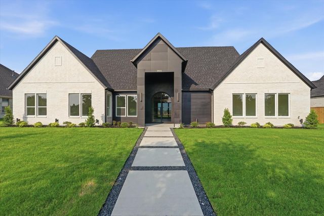1014 Devonshire Dr N — Devonshire Ph 2a