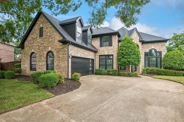 407 Greenway Ct — Waterside Estates