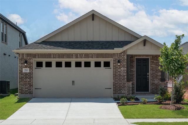 2510 Hawkins St — Churchill