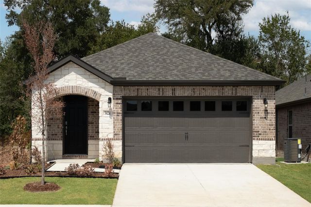 3424 Cloyce Box Dr — Churchill