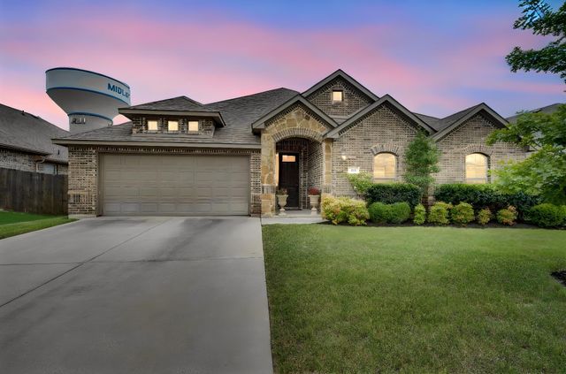 3226 Paisley Dr — Parkside Estates