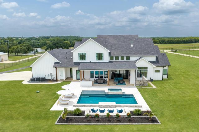 10652 Fincher Rd — Waterford Acres Add