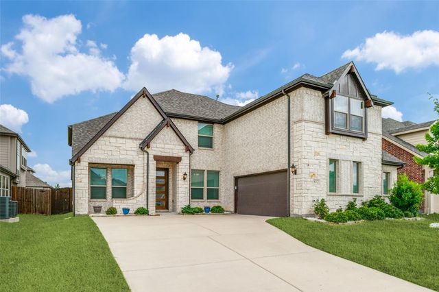 812 Woodview Ct — West Crossing Ph 8