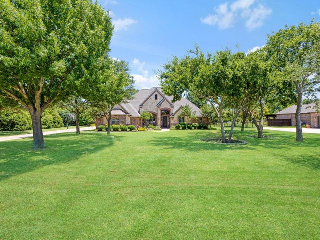 1820 Blue Forest Dr — Highland Meadows Ph Three