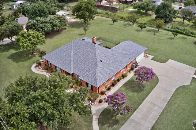 611 N Fm 740 — Bluff View Estates