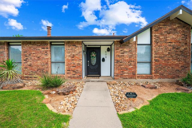 408 Shadowcrest Ln — Willowood 01