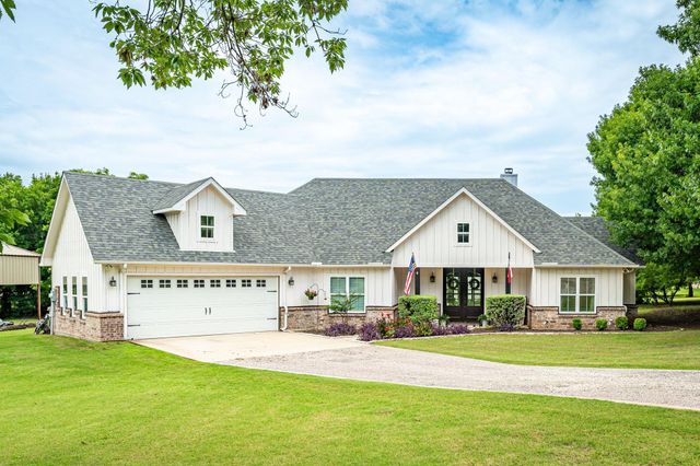 311 Pecan Hollow Cir — Pecan Hollow