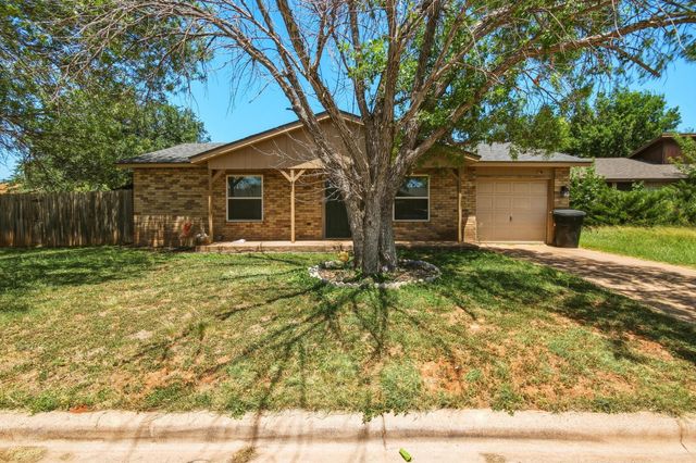 873 Presidio Dr — Springbrook