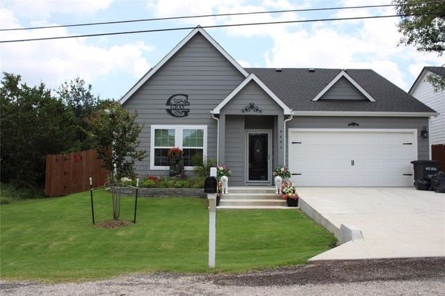 4403 Mountain Hollow Dr — Oak Trail Shores Sec C