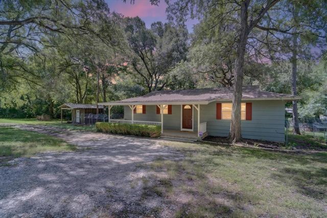 427 Whippoorwill Dr — Whippoorwill Bay Sec F