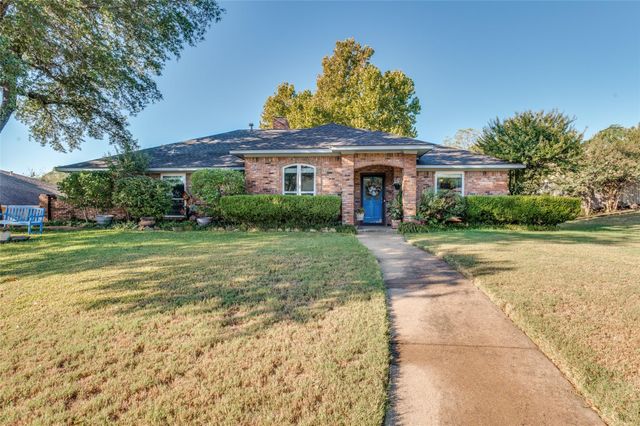 722 Corinthian Pl — Skyview Estates
