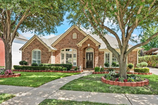 926 Creekbend Dr — Highland Creek Estates Add