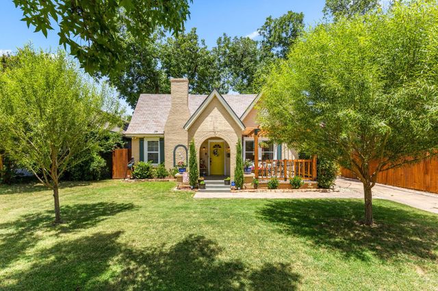 1712 Speedway Ave — Brook Village