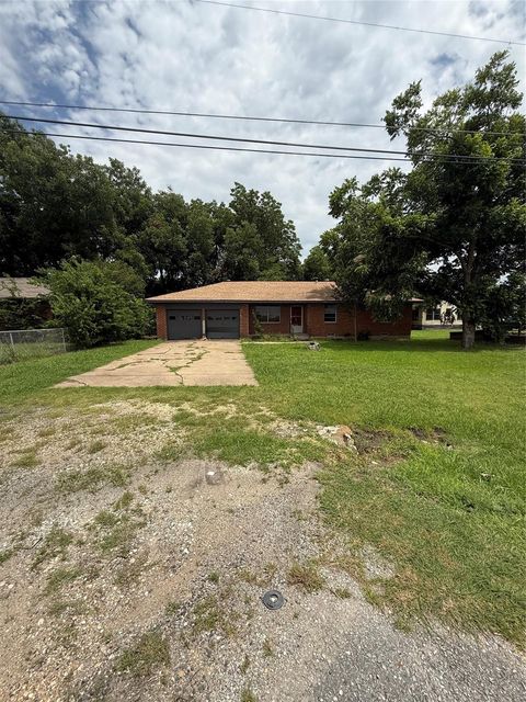 1206 N Powell Pkwy — 75 North Add