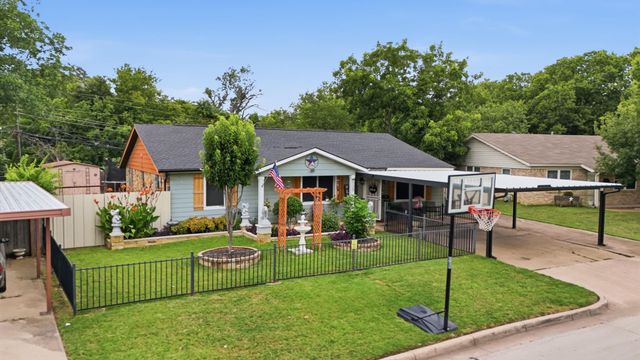 520 Thompson Dr — Rancho North Add