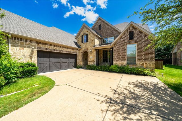 2213 Cotswold Valley Ct — Estancia