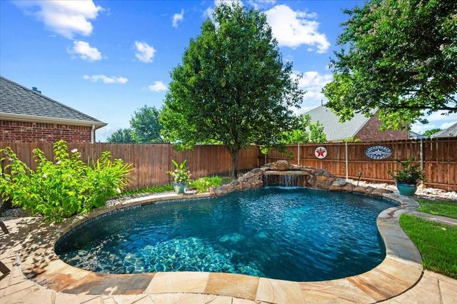 10320 Flat Creek