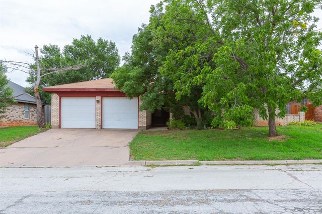 8001 Weehunt Ct — Mesquite Forest Estates