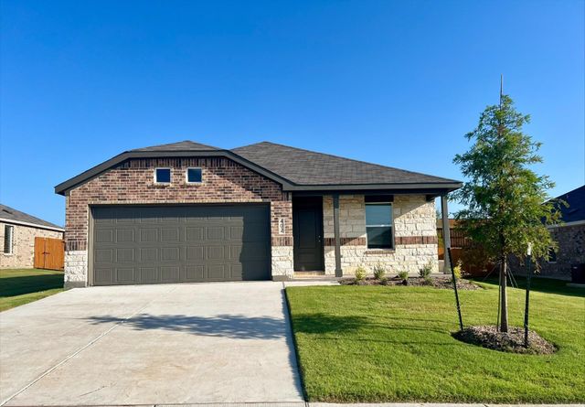 402 McNelly Ln — Travis Heights