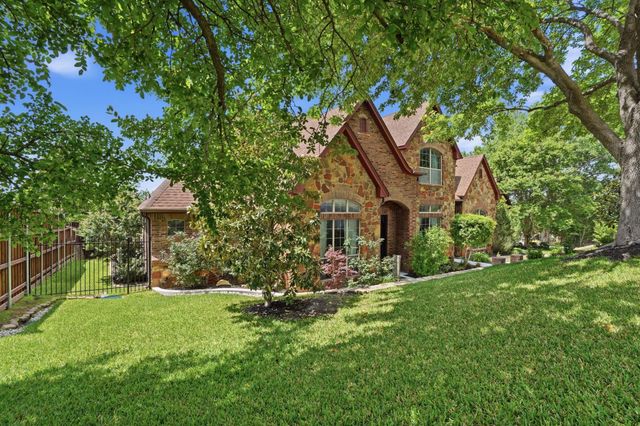 700 Briar Ridge Dr — Hidden Lakes - Idlewood Estates