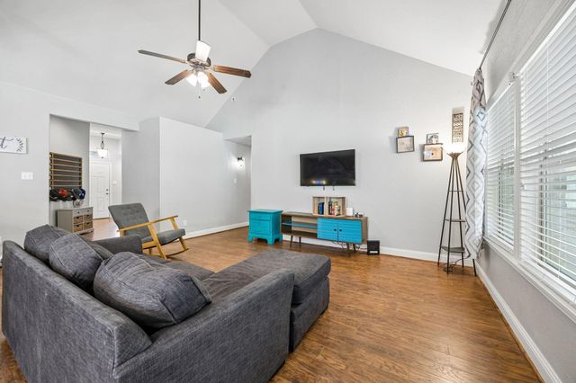 1608 Black Willow Trl — Oak Hollow Estates Ph 5