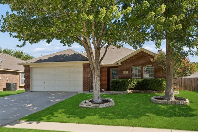 616 Steerman Ct — Willow Vista Estates