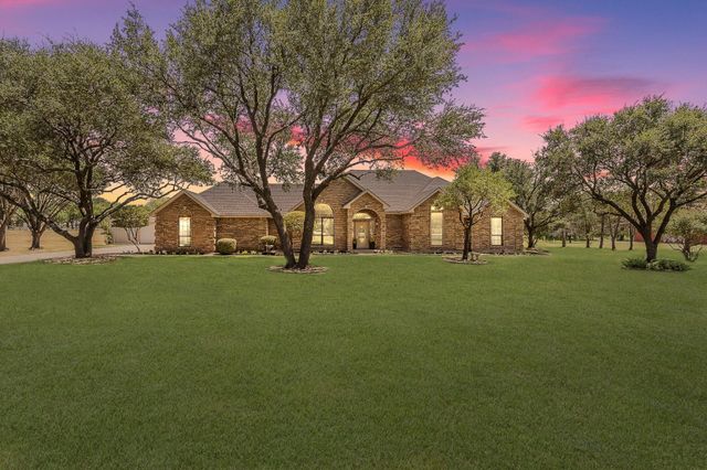 2305 Floyd Hampton Rd — Lee Estates Addition