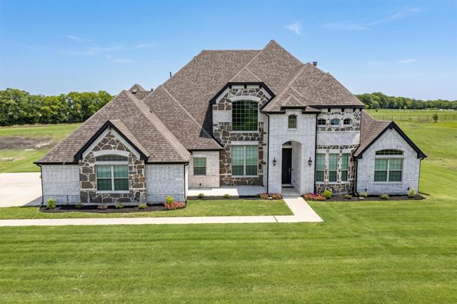 312 Ledstone Ct — Wellington Manor