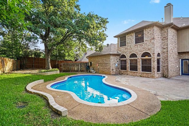 8017 Arlie Ln — Fair Oaks Estates Add