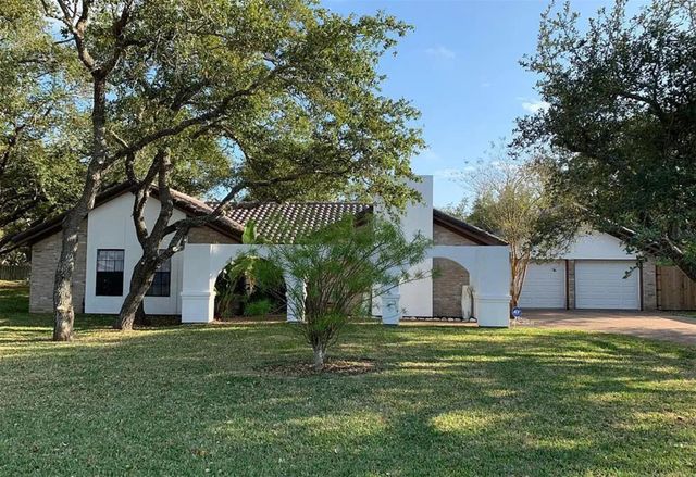 3111 Traylor Blvd — Rockport Country Club #1
